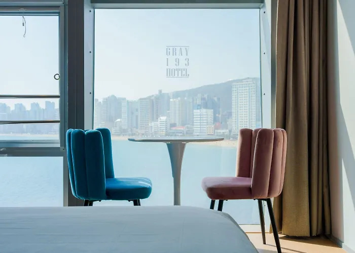 Gray 193 Hotel