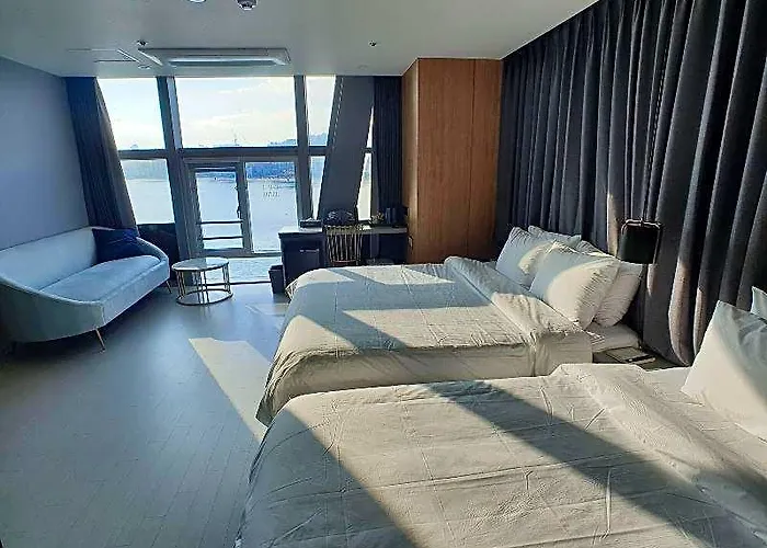 Gray 193 Pusan
